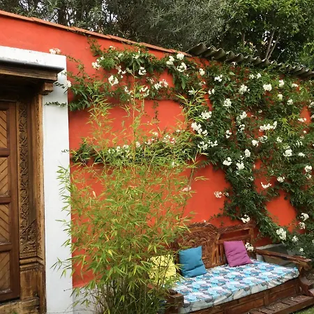 Cordoba Et Lhassa Panzió